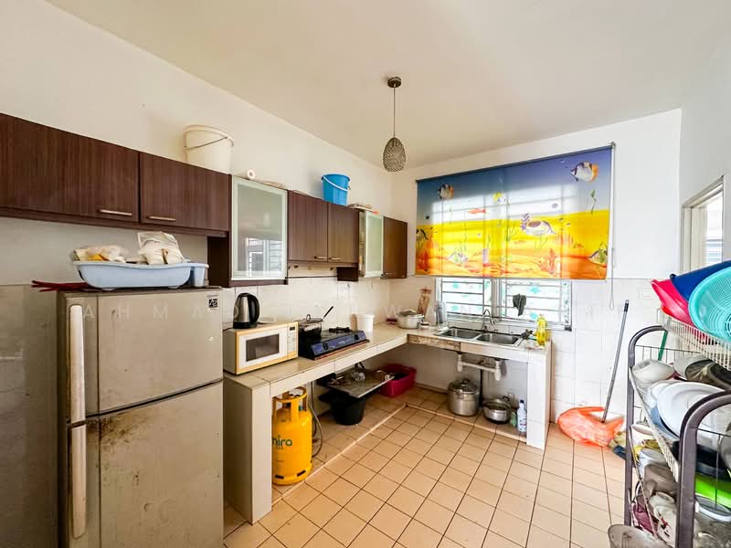 Condominium for Sale at Pearl Avenue - Ahmad Ikhwan Arif - Kitchen - PropertyGuru.com.my