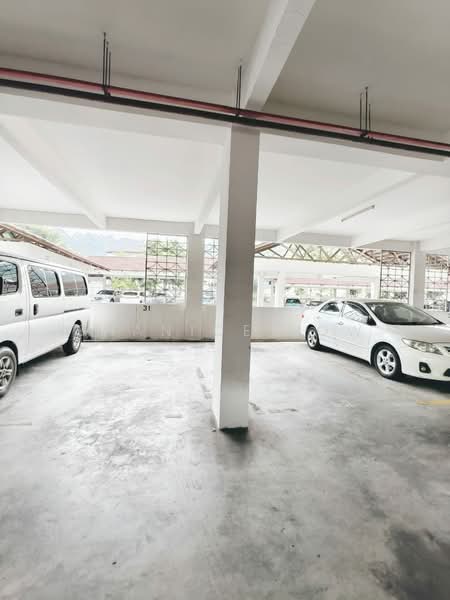 Kondominium untuk Dijual di Aseana Puteri - Shanice Low - Car Park - PropertyGuru.com.my