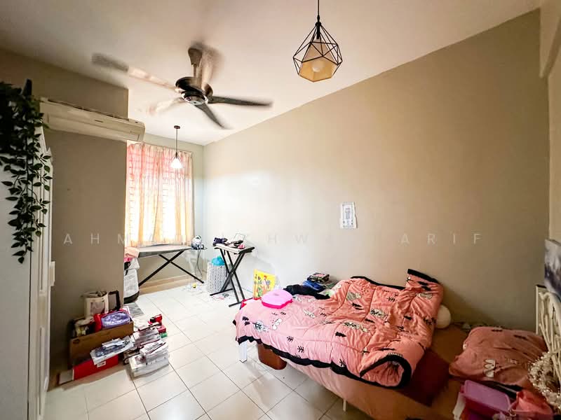 Terraced House for Sale in Bandar Baru Nilai (Nilai) - Ahmad Ikhwan Arif - Bedroom - PropertyGuru.com.my