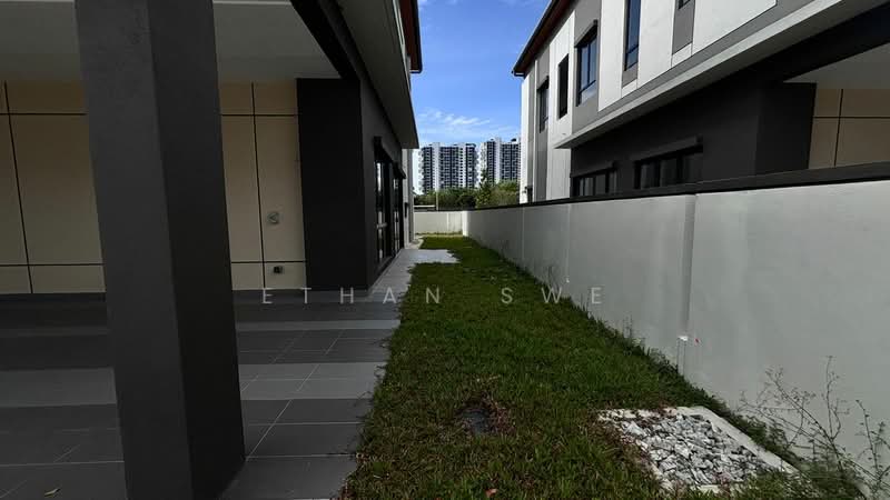 Semi-Detached House for Sale in Telok Panglima Garang (Selangor) - Ethan Swe - Exterior - PropertyGuru.com.my