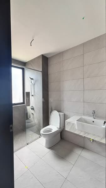 Semi-Detached House for Sale in Telok Panglima Garang (Selangor) - Ethan Swe - Bathroom - PropertyGuru.com.my