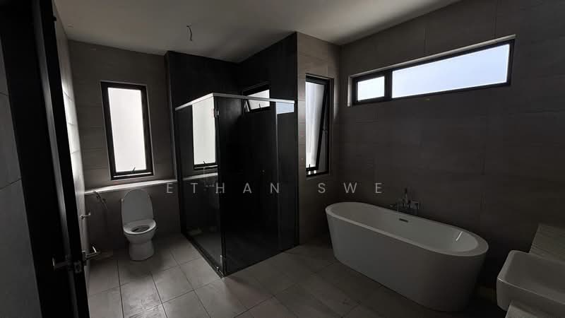 Semi-Detached House for Sale in Telok Panglima Garang (Selangor) - Ethan Swe - Bathroom - PropertyGuru.com.my