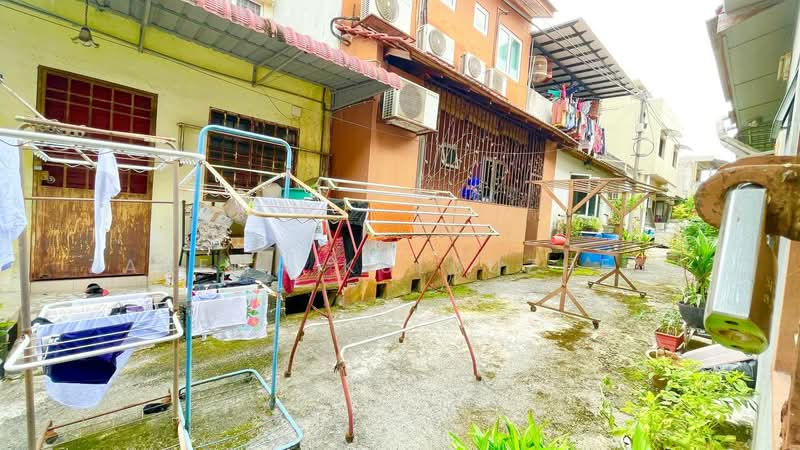 2-storey Terraced House for Sale in Taman Sinaran (Balakong) - Zarema Kulbuzheva - Exterior - PropertyGuru.com.my