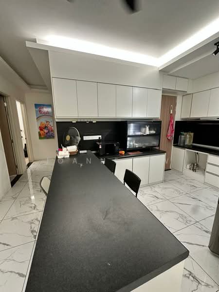 QuayWest Residence untuk Untuk Disewa - RM 2,400 /bulan, Mac 2026 - Kitchen - PropertyGuru.com.my