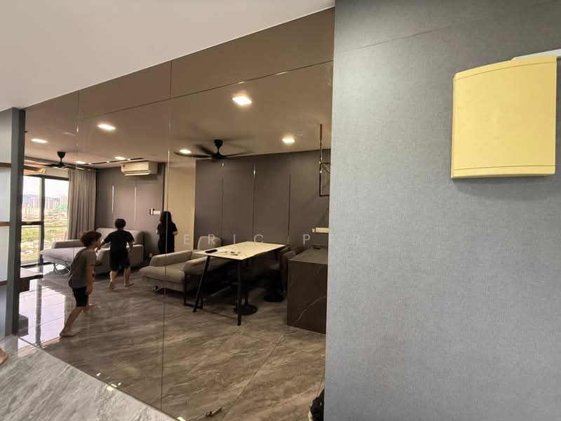 United Point (Residensi Berpadu) untuk Untuk Disewa - RM 3,000 /bulan, Mac 2026 - Living Room - PropertyGuru.com.my