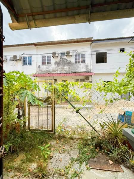 2-storey Terraced House for Sale in Bandar Putra (Kulai) - Loong Hing Liong - PropertyGuru.com.my