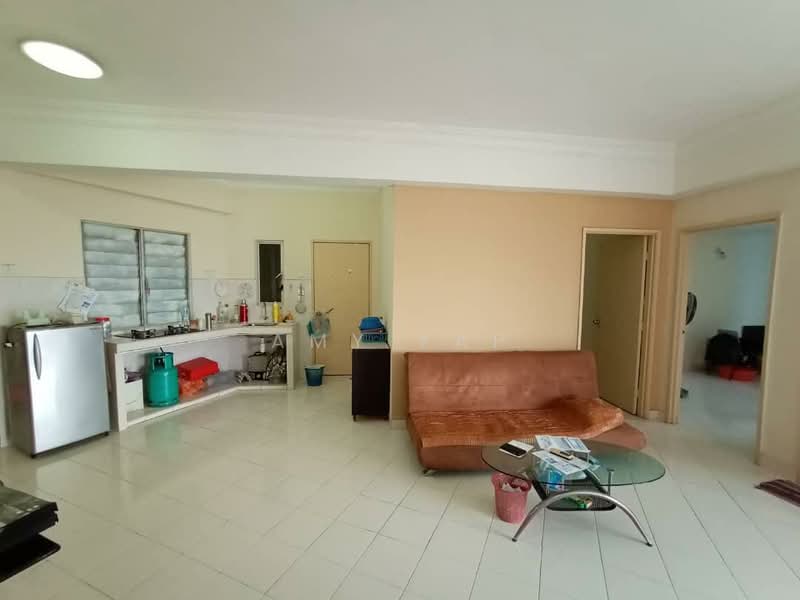 Apartment for Sale at Vista Mutiara - Amy Yap - Living Room - PropertyGuru.com.my