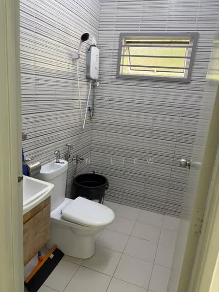 Bukit Batu Kulai untuk Untuk Disewa - RM 2,800 /bulan, Mac 2026 - Bathroom - PropertyGuru.com.my