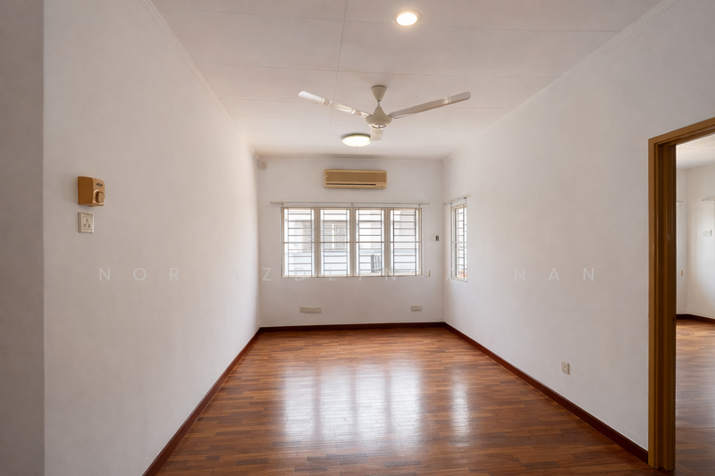 Semi-Detached House for Sale in Usj 3a (Subang Jaya) - Nor Azdlin Adnan - Family Area - PropertyGuru.com.my