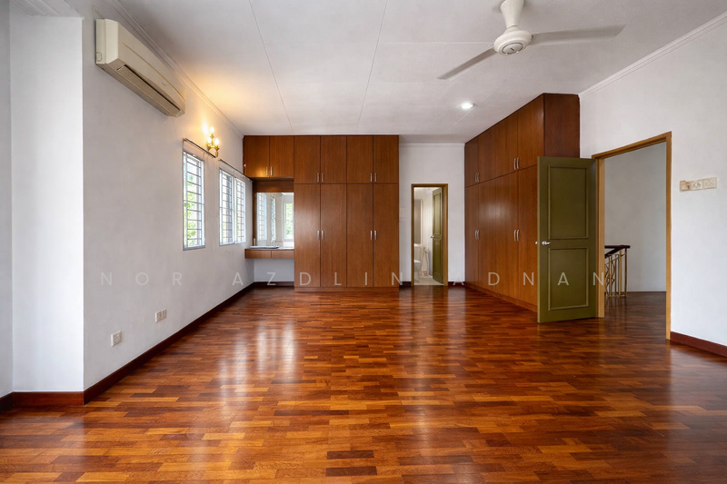 Semi-Detached House for Sale in Usj 3a (Subang Jaya) - Nor Azdlin Adnan - Master Bedroom - PropertyGuru.com.my