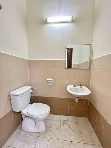 Taman Mutiara Rini untuk Untuk Disewa - RM 1,500 /bulan, Mac 2026 - Bathroom - PropertyGuru.com.my