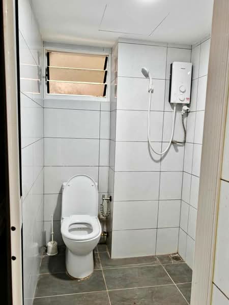 Gurney Park Condominium untuk Untuk Disewa - RM 3,500 /bulan, Mac 2026 - Bathroom - PropertyGuru.com.my