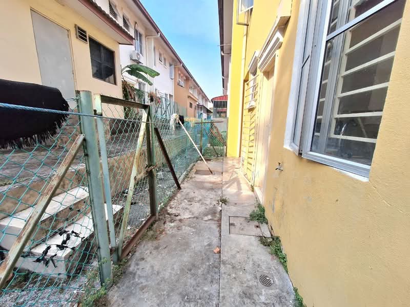Cluster House for Sale in Klang (Selangor) - Azman Ahmad - PropertyGuru.com.my