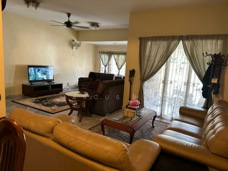 Usj 16 untuk Untuk Dijual - RM 869,000, Mac 2026 - Living Room - PropertyGuru.com.my