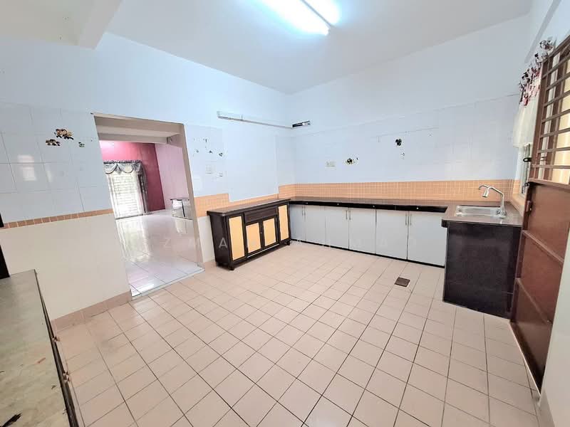 2-storey Terraced House for Sale in Kota Kemuning (Shah Alam) - Azman Ahmad - PropertyGuru.com.my