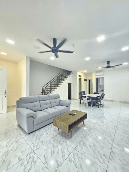 Cluster House for Rent in Taman Ekoflora (Johor Bahru) - Angel Lee - Living Room - PropertyGuru.com.my