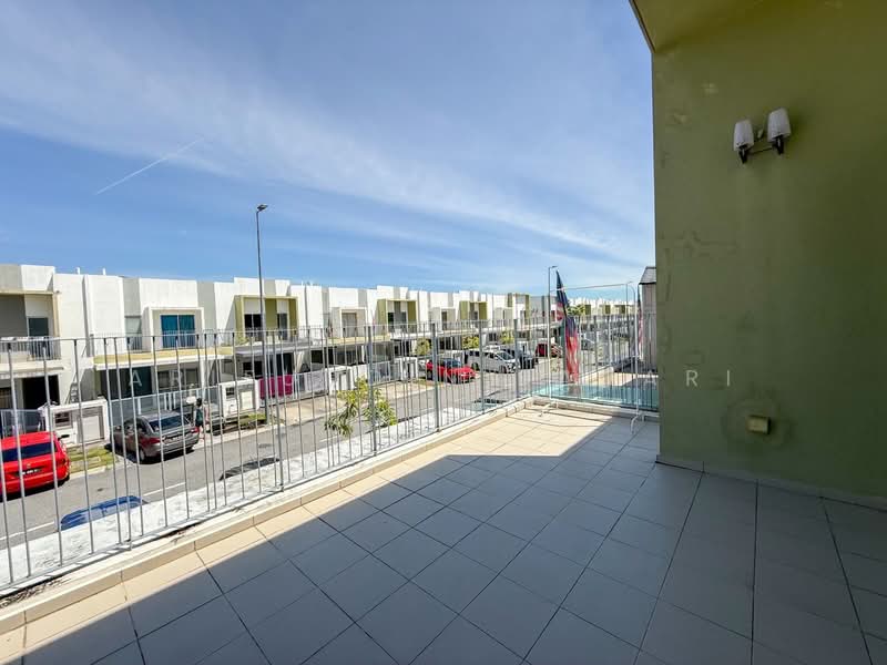 Terraced House for Sale in Cyberjaya (Selangor) - Arifuddin Bahari - Balcony - PropertyGuru.com.my