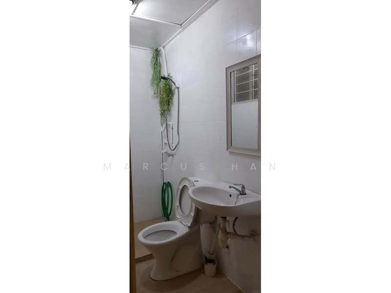 Kondominium untuk Dijual di Casa Damansara - Marcus Han - Bathroom - PropertyGuru.com.my