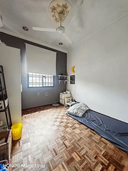 2-storey Terraced House for Sale in Taman Setia Indah (Tebrau) - YC Fung - Bedroom - PropertyGuru.com.my