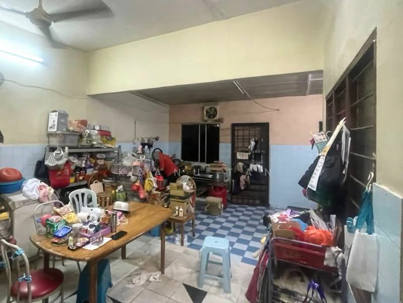 Rumah Teres 2-Tingkat untuk Dijual di Taman Serdang Utama (Seri Kembangan) - Keanu Tan - Interior - PropertyGuru.com.my
