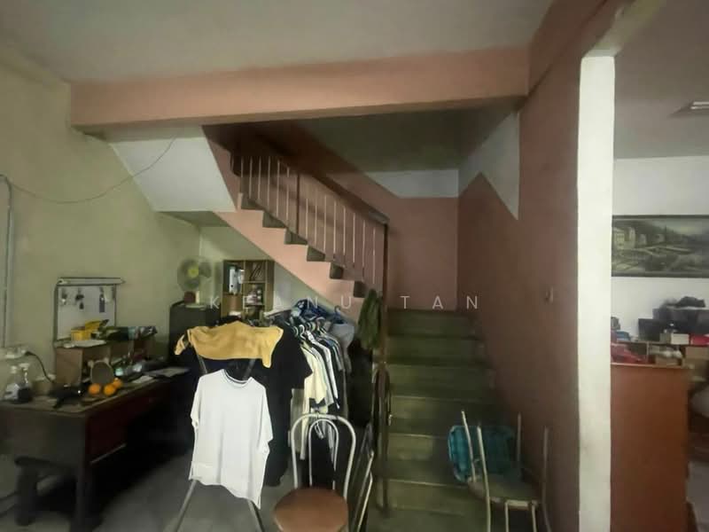 Rumah Teres 2-Tingkat untuk Dijual di Taman Serdang Utama (Seri Kembangan) - Keanu Tan - Interior - PropertyGuru.com.my