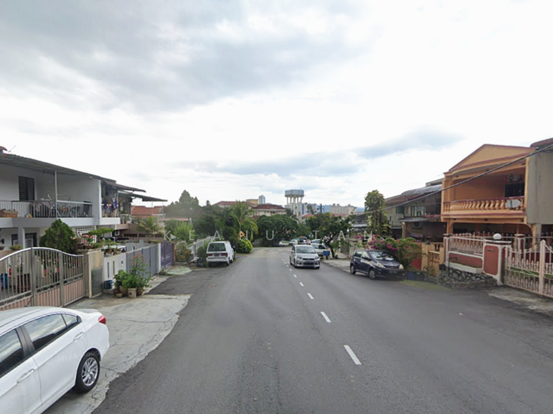 Rumah Teres 2-Tingkat untuk Dijual di Taman Serdang Utama (Seri Kembangan) - Keanu Tan - Exterior - PropertyGuru.com.my