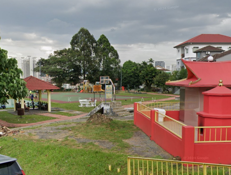 Rumah Teres 2-Tingkat untuk Dijual di Taman Serdang Utama (Seri Kembangan) - Keanu Tan - Exterior - PropertyGuru.com.my