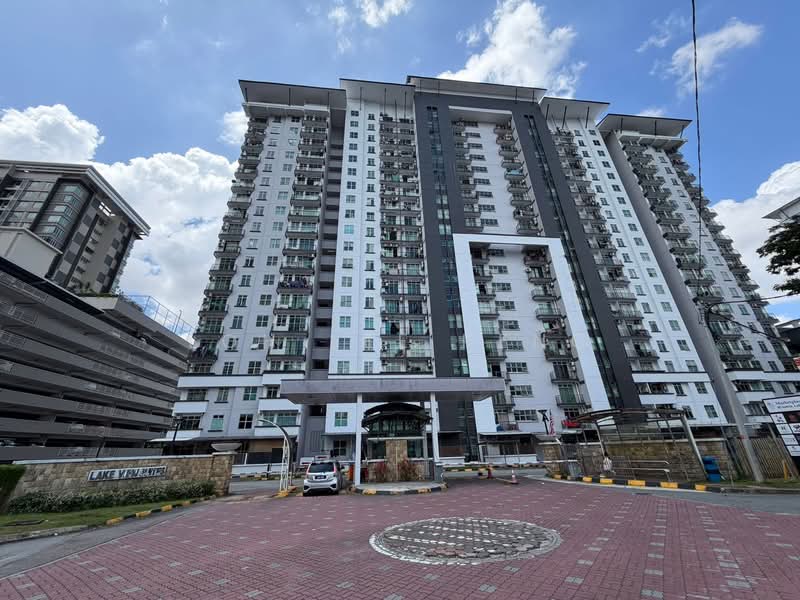 Apartment for Sale at Lake View Suites - Loh Lee Peng - PropertyGuru.com.my