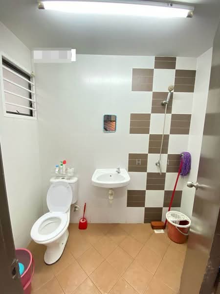 Rumah Teres untuk Dijual di Bandar Puteri Klang (Klang) - Louis Chan - Bathroom - PropertyGuru.com.my