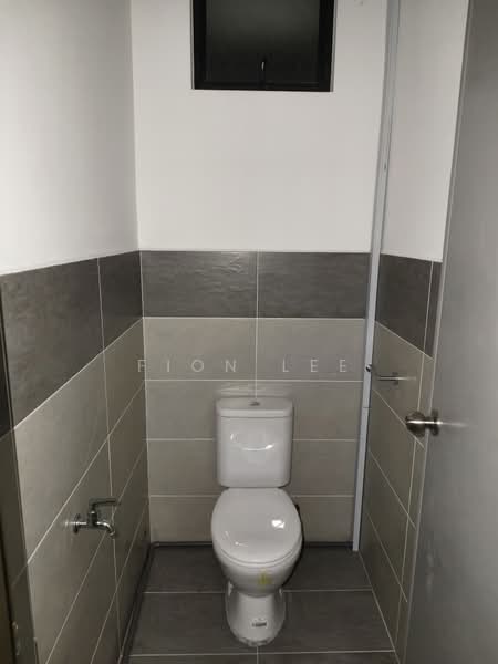 Shop / Office for Rent in Taman Pelangi Indah (Ulu Tiram) - Fion Lee - Bathroom - PropertyGuru.com.my