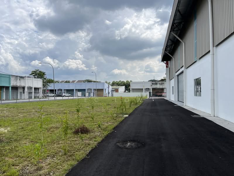 Semi-D Factory for Rent in Kawasan Perusahaan Nilai 3 (Nilai) - EC Low - Exterior - PropertyGuru.com.my