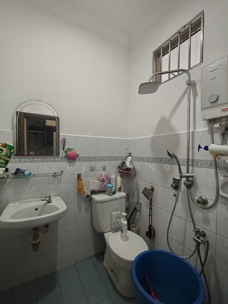 Taman Puteri Wangsa untuk Untuk Dijual - RM 550,000, Mac 2026 - Bathroom - PropertyGuru.com.my