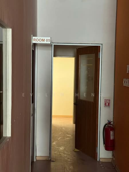 Shop for Rent in Taman Molek (Johor Bahru) - Evelyn Heng - Interior - PropertyGuru.com.my