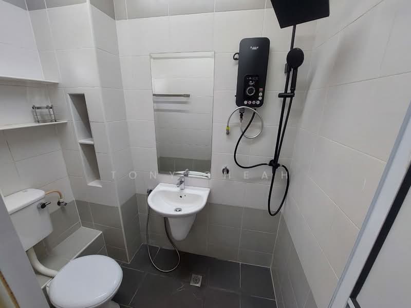 Apartment for Sale at Sri Impian Apartment - Tony Cheah - Bathroom - PropertyGuru.com.my
