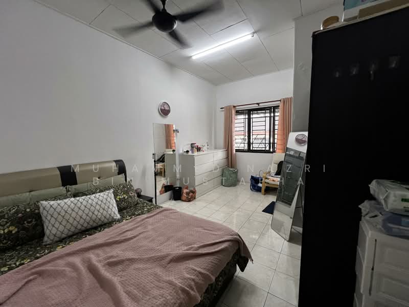 2-storey Terraced House for Sale in Taman Pulai Impian (Sikamat) - Muhammed Nazri bin Mustapha - Bedroom - PropertyGuru.com.my