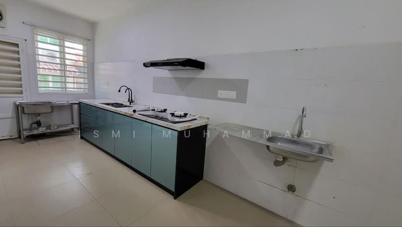 Terraced House for Rent in Bandar Sri Sendayan (Negeri Sembilan) - Ismi Muhammad - Kitchen - PropertyGuru.com.my