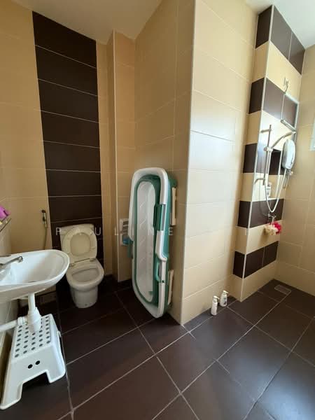 2-storey Terraced House for Sale in Taman Seri Austin (Tebrau) - Pauline Goh - Bathroom - PropertyGuru.com.my