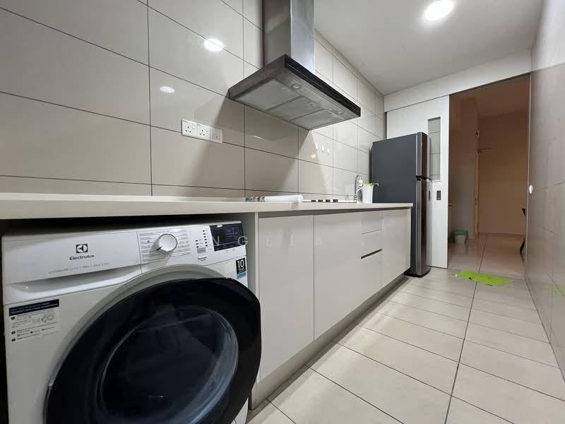 Service Residence for Rent at The Park Sky Residence - Angela . - Kitchen - PropertyGuru.com.my