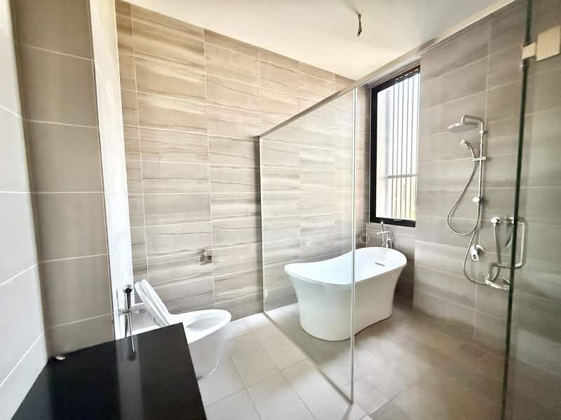 Bungalow for Sale in Telok Panglima Garang (Selangor) - Wei Wei Low - Bathroom - PropertyGuru.com.my