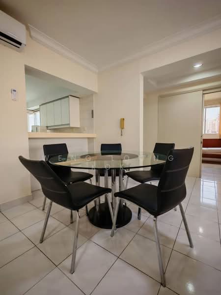 Condominium for Sale at Mont Kiara Pelangi - Weng Loong Kok - Dining Room - PropertyGuru.com.my
