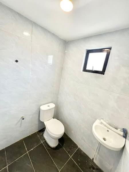 Kulai untuk Untuk Dijual - RM 348,000, Mac 2026 - Bathroom - PropertyGuru.com.my