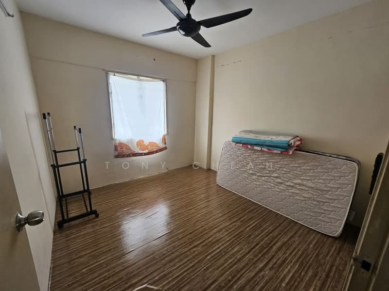 Idaman Seroja untuk Untuk Dijual - RM 250,000, Mac 2026 - Bedroom - PropertyGuru.com.my