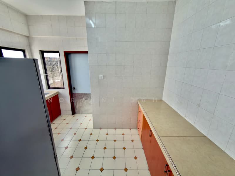 Condominium for Sale at Tiara Faber - Noraini Dahan - Kitchen - PropertyGuru.com.my