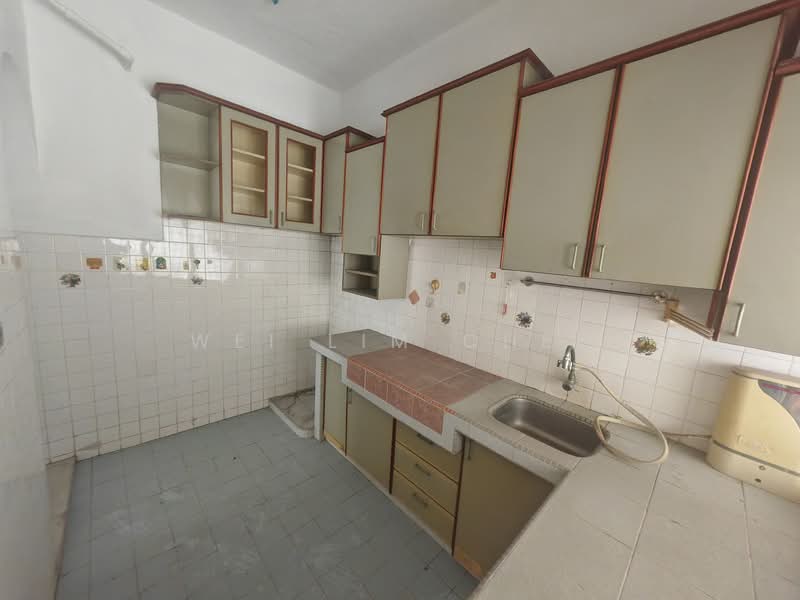 Apartment for Rent at Taman Kencana - WEI LIM CHEE - Kitchen - PropertyGuru.com.my