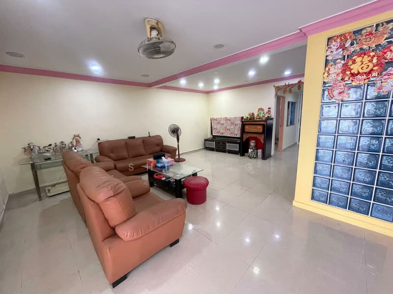 2-storey Terraced House for Sale in Taman Century (Johor Bahru) - Shi Ting - Living Room - PropertyGuru.com.my