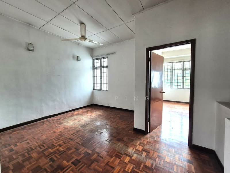 Usj 11 untuk Untuk Dijual - RM 990,000, Mac 2026 - Living Room - PropertyGuru.com.my