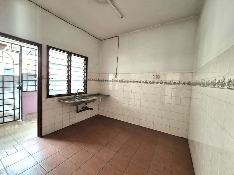 Usj 11 untuk Untuk Dijual - RM 990,000, Mac 2026 - Kitchen - PropertyGuru.com.my