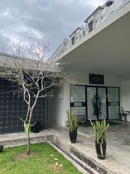 Apartment for Sale at Suria Rafflesia - Lukman Hakim - PropertyGuru.com.my