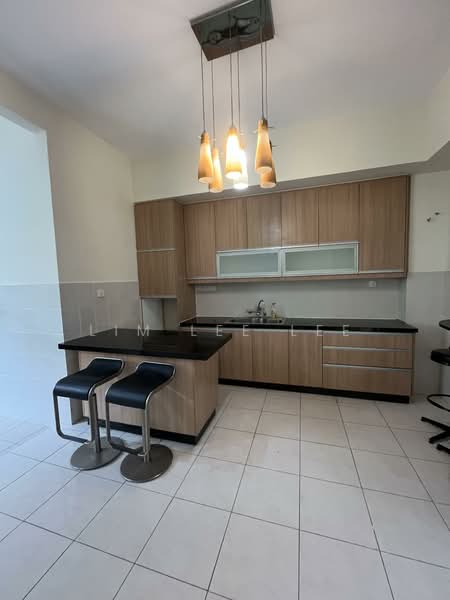 Semi-Detached House for Rent in Setia Alam (Selangor) - Lim Lee Lee - Kitchen - PropertyGuru.com.my