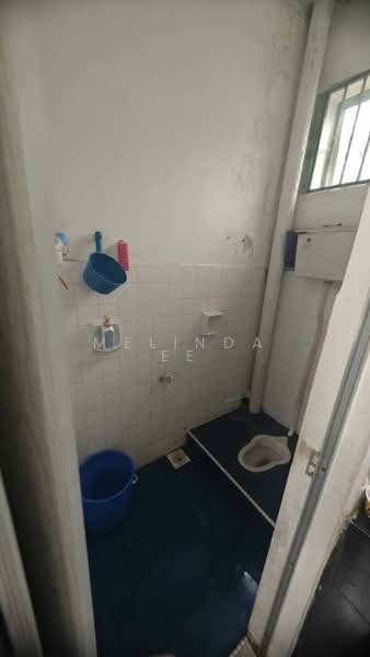 2-storey Terraced House for Sale in Taman Anggerik (Tampoi) - Melinda Ee - Bathroom - PropertyGuru.com.my